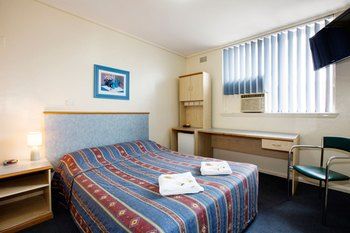 Brown Jug Inn Hotel - Accommodation Sunshine Coast 14