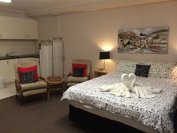 Box Hill Studios At Canterbury Gardens - Accommodation Sunshine Coast 14