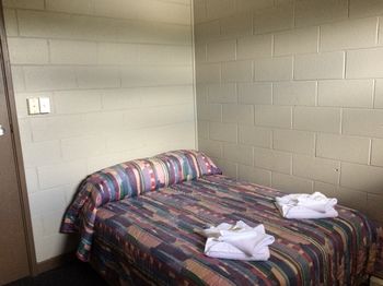 Golfview Hotel - Accommodation Sunshine Coast 6