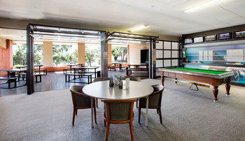 Golfview Hotel - Accommodation Sunshine Coast 10