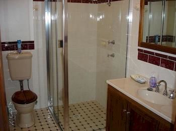 Lochinvar House B&B - Accommodation Sunshine Coast 9