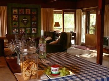 The Burrow At Wombat Bend - Accommodation Sunshine Coast 10