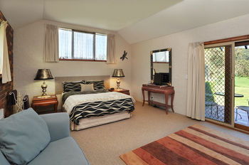 Langbrook Estate Cottages - Accommodation Sunshine Coast 6