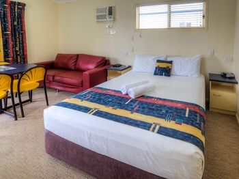 Alex Beach Cabins - Accommodation Sunshine Coast 10