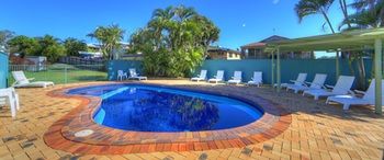 Alex Beach Cabins - Accommodation Sunshine Coast 22