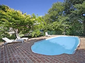 The Victoria & Albert Guesthouse - Accommodation Sunshine Coast 7