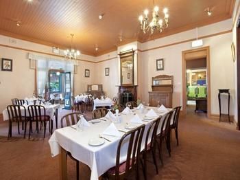 The Victoria & Albert Guesthouse - Accommodation Sunshine Coast 8