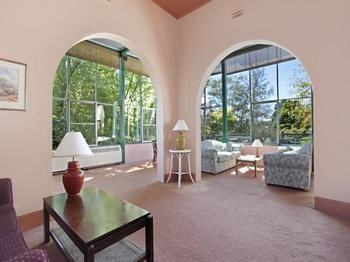 The Victoria & Albert Guesthouse - Accommodation Sunshine Coast 10