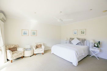 Avoca Valley Bed & Breakfast - Accommodation Sunshine Coast 16