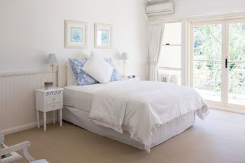 Avoca Valley Bed & Breakfast - Accommodation Sunshine Coast 17