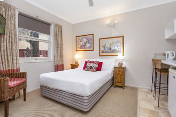Boronia Lodge Burwood - Accommodation Sunshine Coast 7