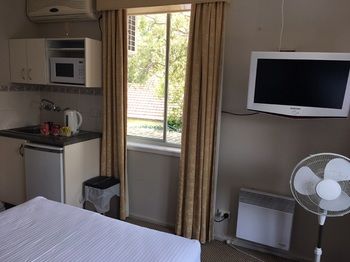 Boronia Lodge Burwood - Accommodation Sunshine Coast 21