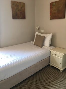 Boronia Lodge Burwood - Accommodation Sunshine Coast 28