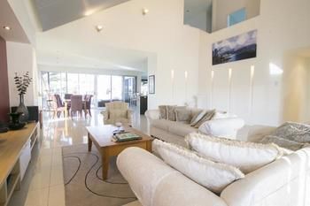 Saltwater Villas - Accommodation Sunshine Coast 24