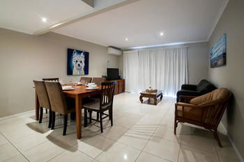 Saltwater Villas - Accommodation Sunshine Coast 54