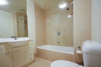 Amazing City Apartment - Accommodation Sunshine Coast 7