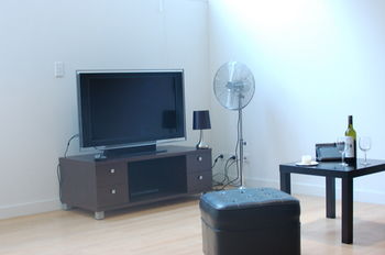 Darling Harbour Apartment - Accommodation Sunshine Coast 4