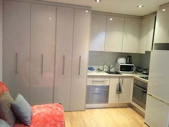 Darling Harbour Apartment - Accommodation Sunshine Coast 14