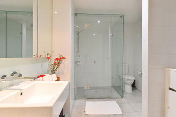 Anchor On Spencer - Accommodation Sunshine Coast 3