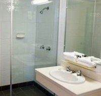 Newcastle Beach Hotel - Accommodation Sunshine Coast