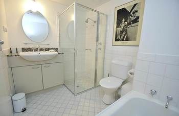 Darlinghurst 49 Oxf Furnished Apartment - Accommodation Sunshine Coast 2
