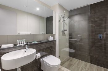 Meriton Serviced Apartments Sydney Airport - Accommodation Sunshine Coast 5