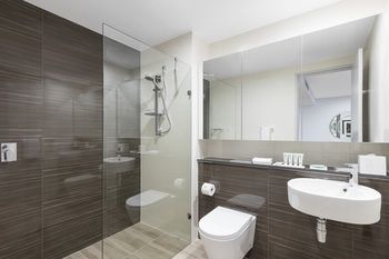 Meriton Serviced Apartments Sydney Airport - Accommodation Sunshine Coast 6
