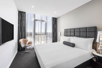 Meriton Serviced Apartments Sydney Airport - Accommodation Sunshine Coast 8