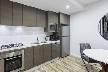 Meriton Serviced Apartments Sydney Airport - Accommodation Sunshine Coast 9