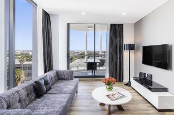 Meriton Serviced Apartments Sydney Airport - Accommodation Sunshine Coast 14