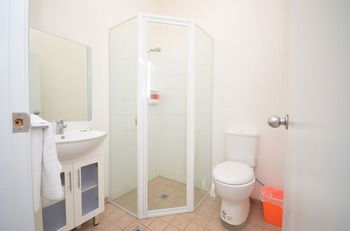 The Hallows Accommodation - Accommodation Sunshine Coast 2