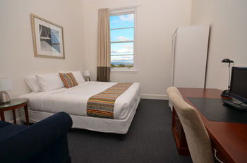 The Hallows Accommodation - Accommodation Sunshine Coast 15