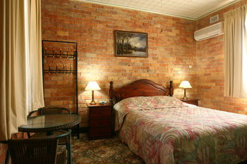 CBC Bed & Breakfast & Cafe - Accommodation Sunshine Coast 4