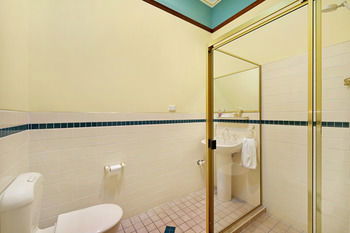 CBC Bed & Breakfast & Cafe - Accommodation Sunshine Coast 12