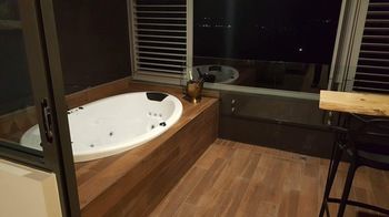 Altitude On Montville - Accommodation Sunshine Coast 23