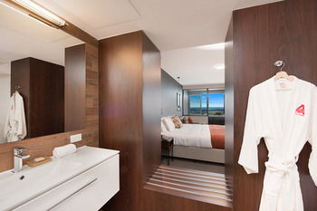 Altitude On Montville - Accommodation Sunshine Coast 43