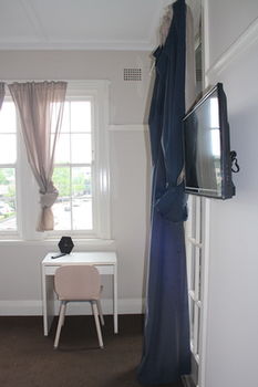 Annandale Hotel - Accommodation Sunshine Coast 4