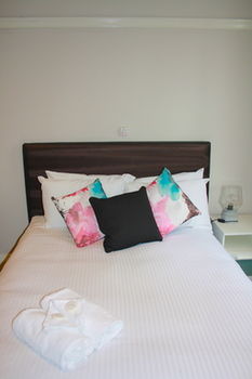 Annandale Hotel - Accommodation Sunshine Coast 5