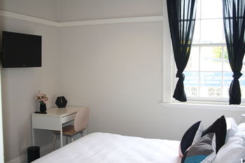Annandale Hotel - Accommodation Sunshine Coast 9