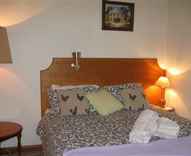 Lyrebird Cottage - Accommodation Sunshine Coast 0