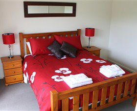 Mirramar House - Accommodation Sunshine Coast 0