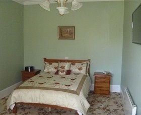 Cygnet's Secret Garden - Boutique Bed And Breakfast - Accommodation Sunshine Coast 2
