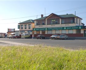 Bridge Hotel - Accommodation Sunshine Coast 0