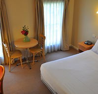 Glen Inn Motel  Apartments - Accommodation Sunshine Coast