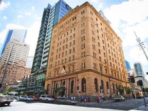 MacArthur Chambers Heritage Apartments - Accommodation Sunshine Coast 3
