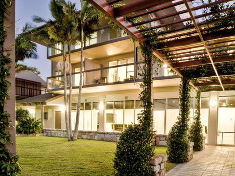 Mercure Clear Mountain Lodge Spa And Vineyard - Accommodation Sunshine Coast 1