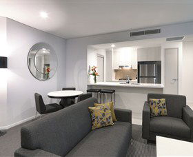 Meriton Suites Zetland - Accommodation Sunshine Coast 3