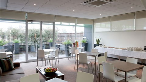 Punthill Apartment Hotels - Knox - Accommodation Sunshine Coast 4