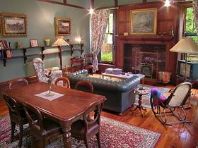Buxton Manor - Musica Viva Apartment - Accommodation Sunshine Coast 0