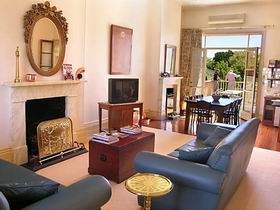 The Fire Station Inn - Residency Penthouse - Accommodation Sunshine Coast 0